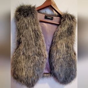 Akira Faux Fur Vest Size M/L